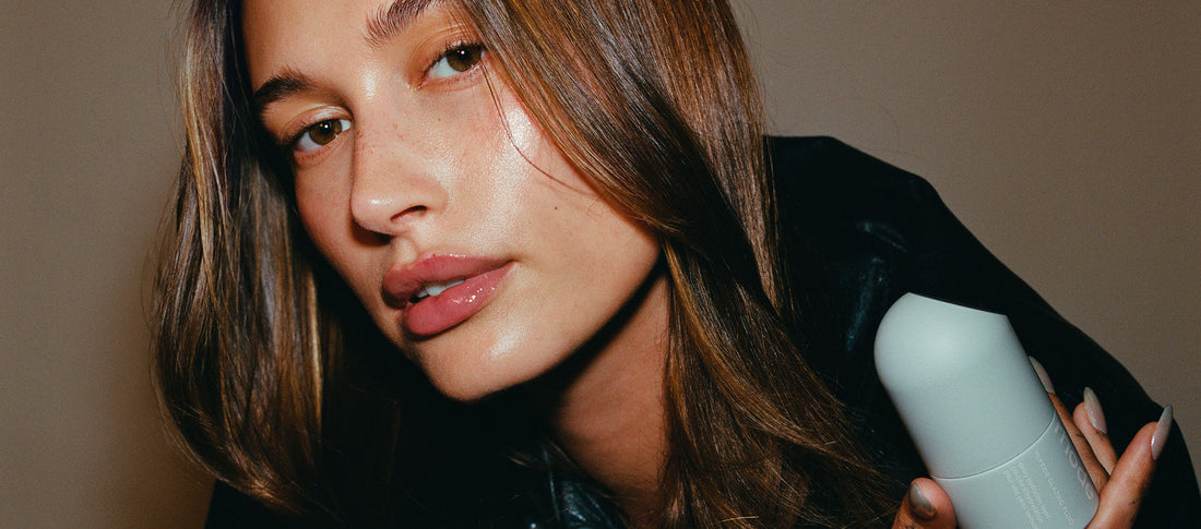 Routine beauté minimaliste : pourquoi tout le monde craque pour Rhode Skin ?