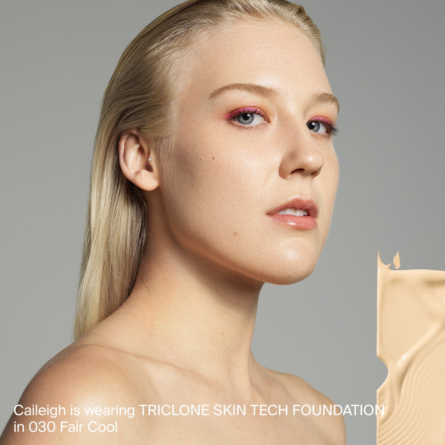 TRICLONE™ SKIN TECH MEDIUM COVERAGE FOUNDATION