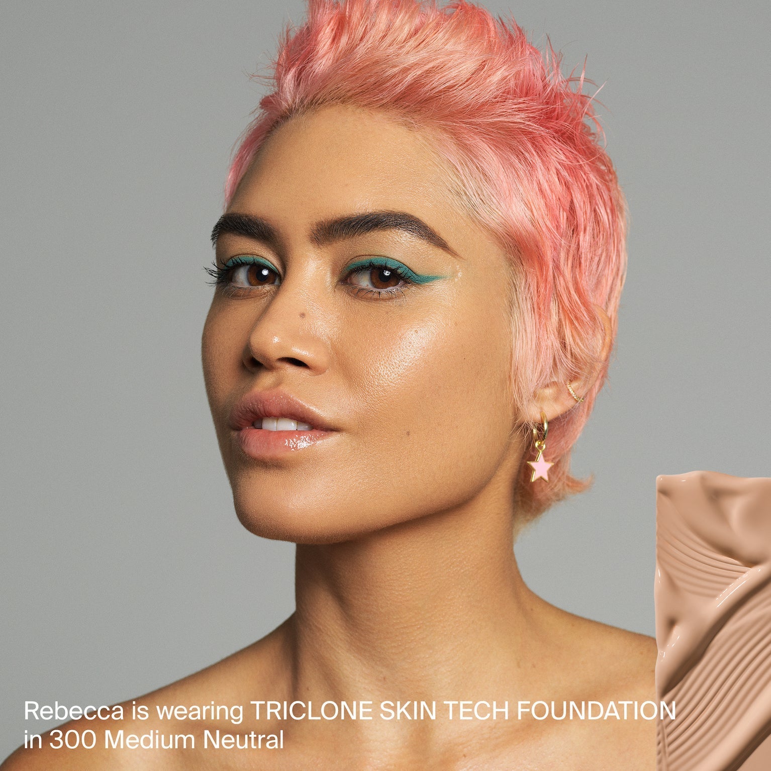 TRICLONE™ SKIN TECH MEDIUM COVERAGE FOUNDATION