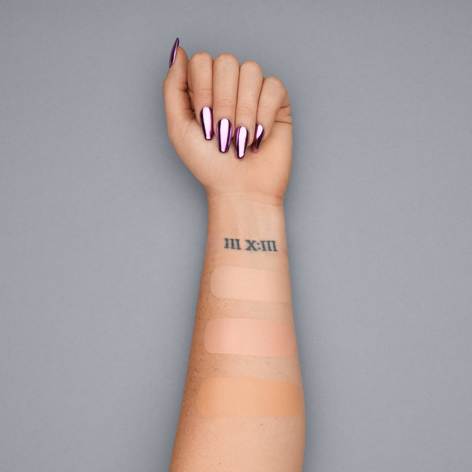 TRICLONE™ SKIN TECH FOUNDATION DISCOVERY SET