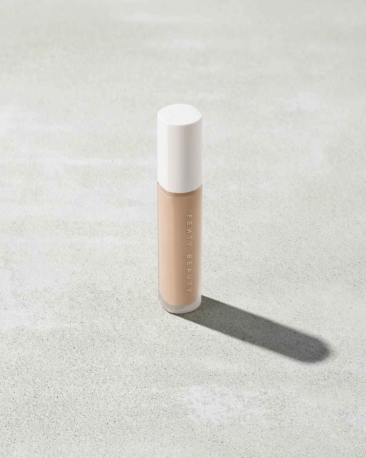 Pro Filt'r Instant Retouch Concealer — #200