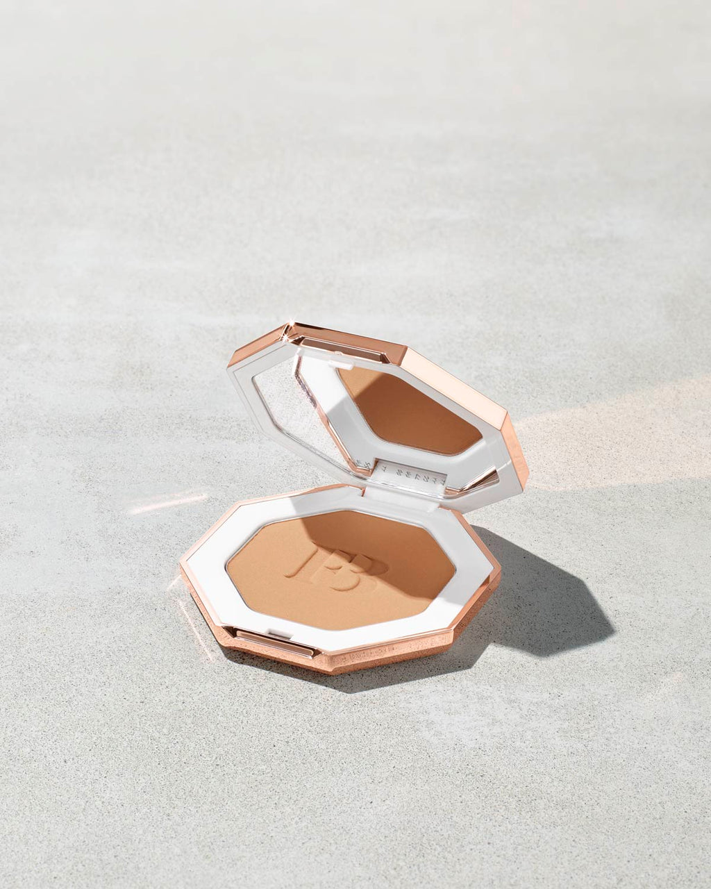 Sun Stalk'r Instant Warmth Bronzer — Shady Biz