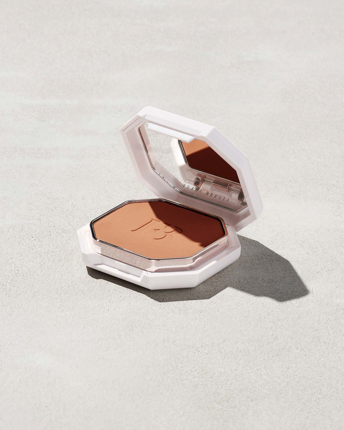 Pro Filt'r Soft Matte Powder Foundation — #320