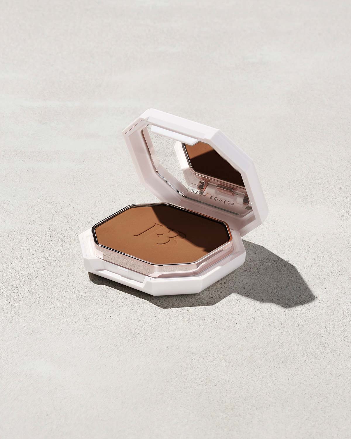 Pro Filt'r Soft Matte Powder Foundation — #390