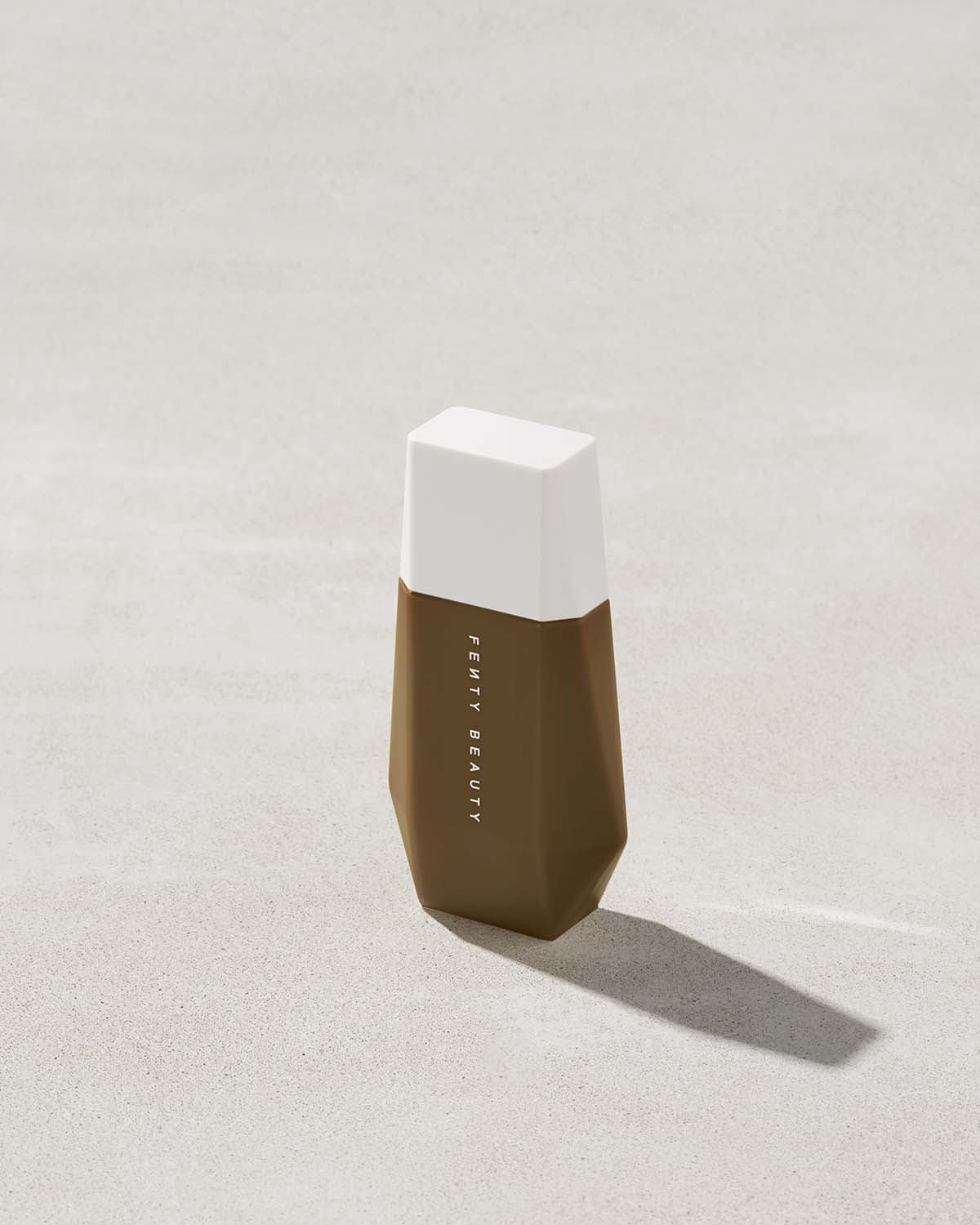 Eaze Drop Blurring Skin Tint — 21