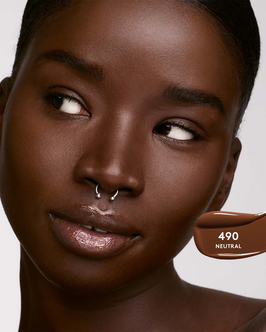 Soft'lit Naturally Luminous Longwear Foundation — 490