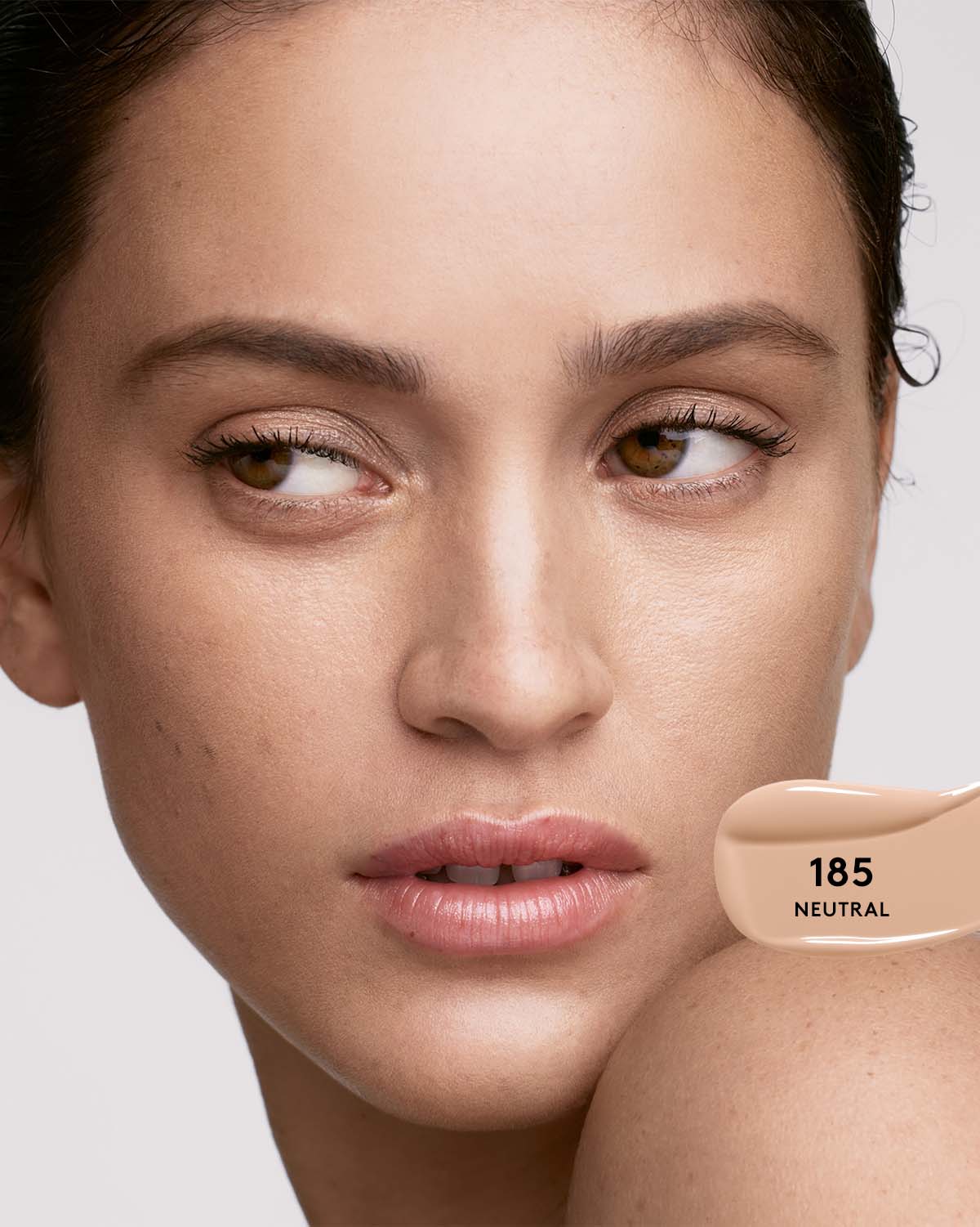 Soft'lit Naturally Luminous Longwear Foundation — 185