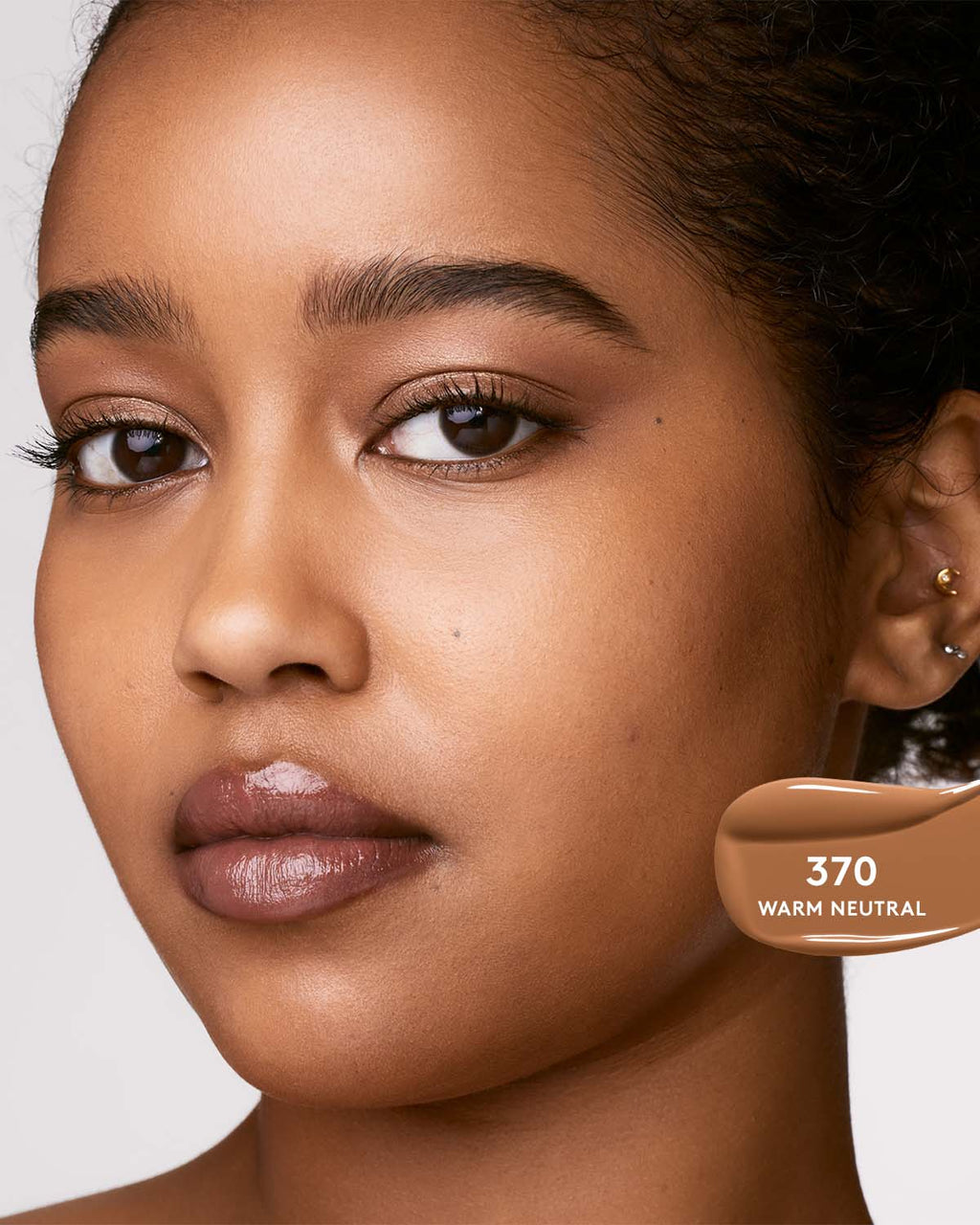 Soft'lit Naturally Luminous Longwear Foundation — 370