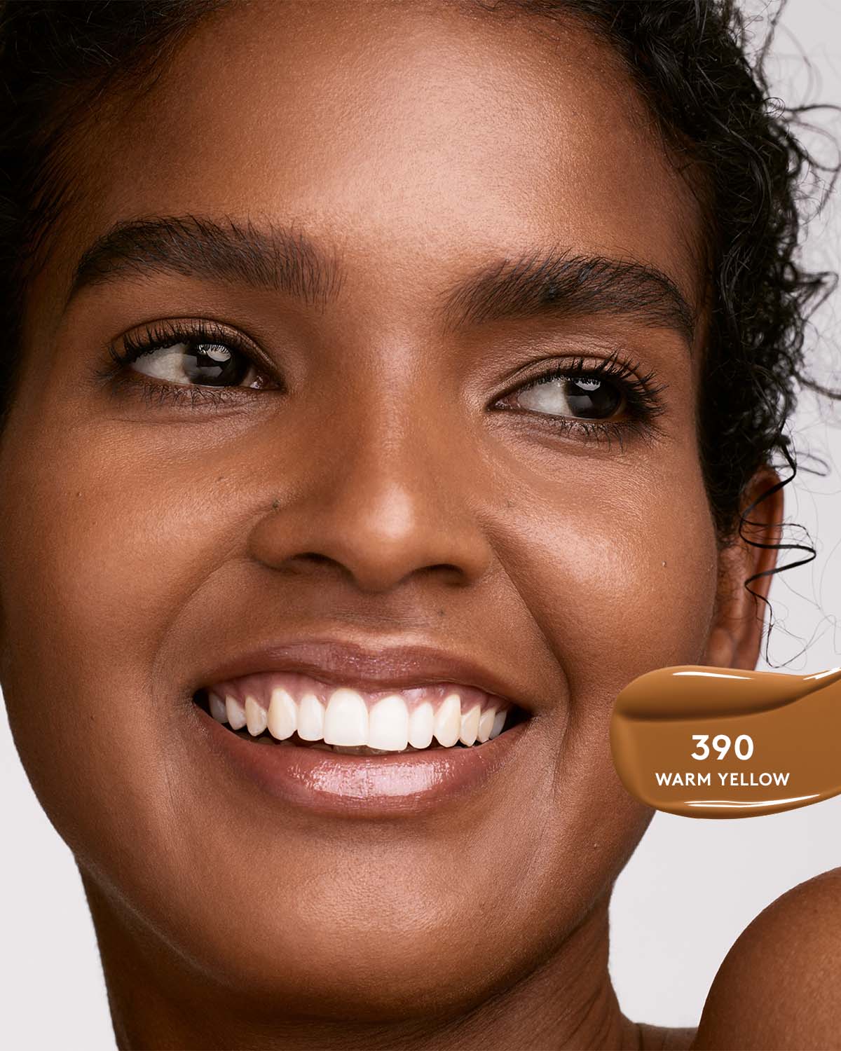 Soft'lit Naturally Luminous Longwear Foundation — 390