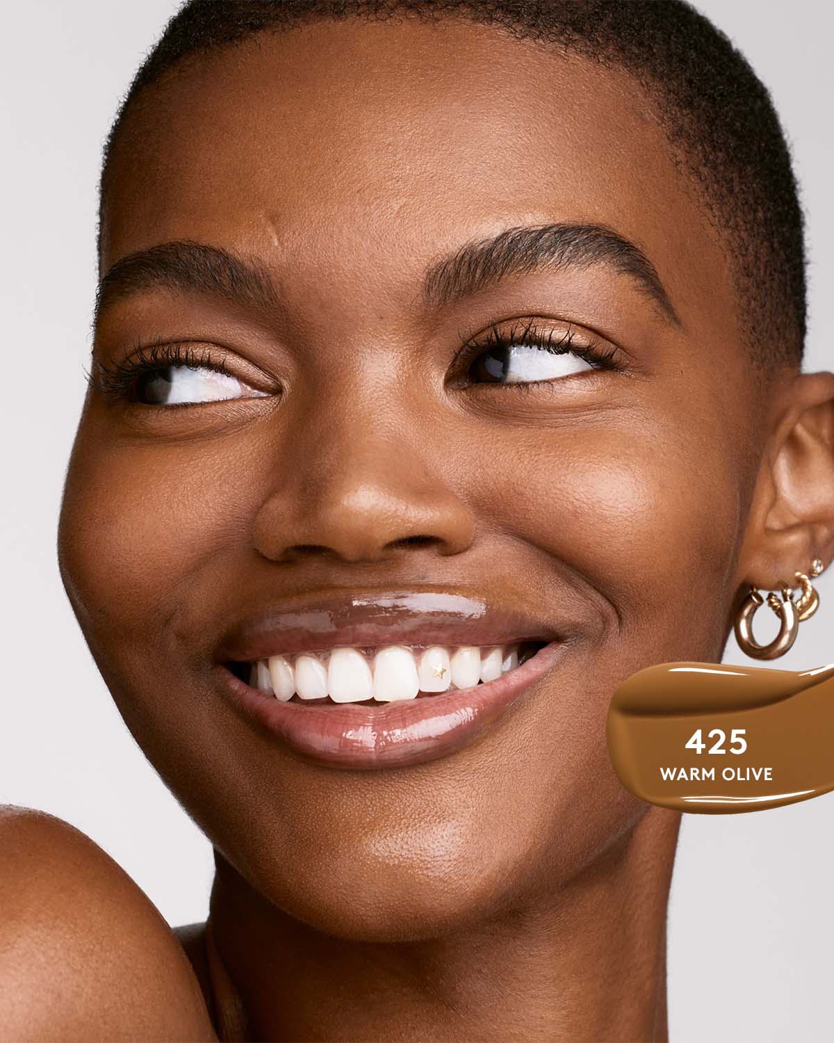 Soft'lit Naturally Luminous Longwear Foundation — 425