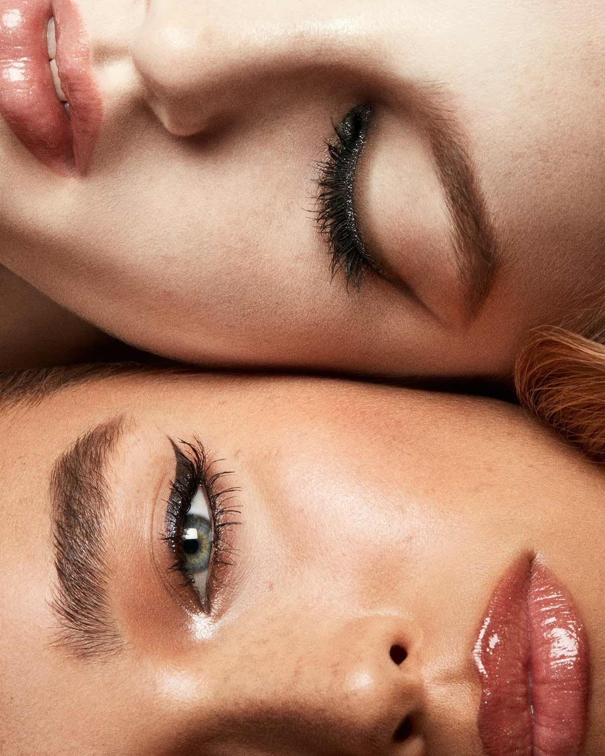 Flypencil Longwear Pencil Eyeliner — Black Card