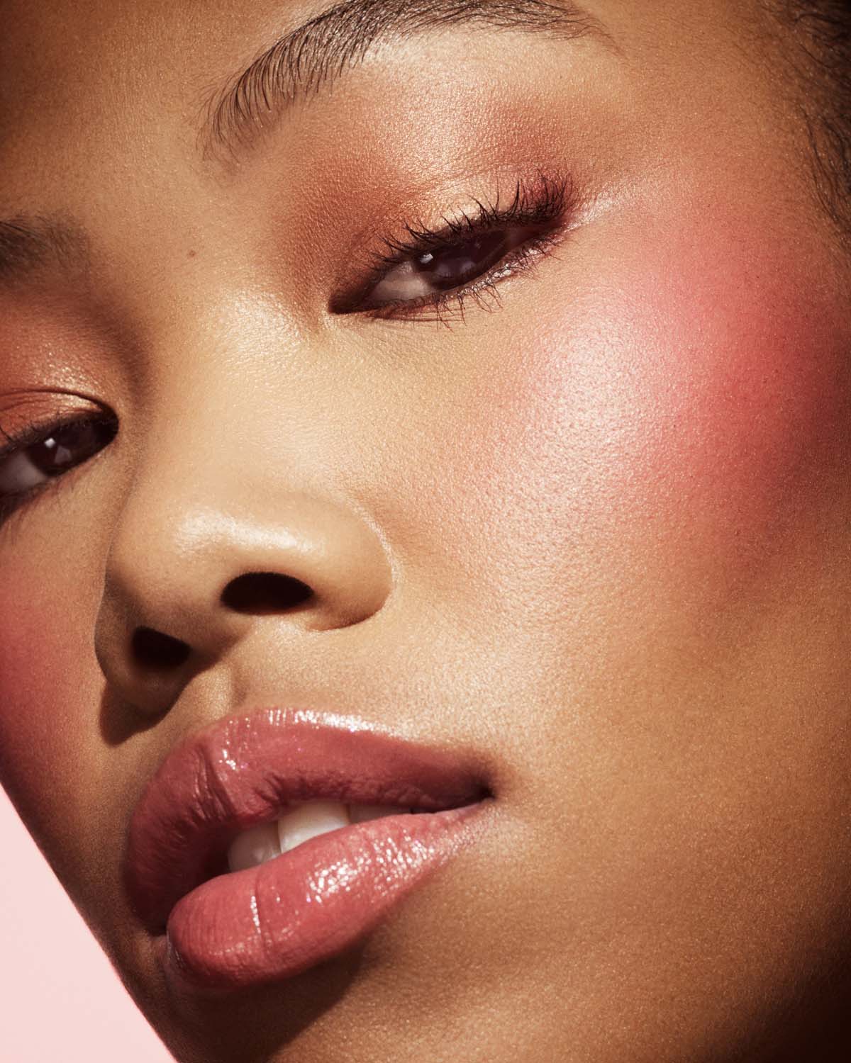 Cheeks Out Freestyle Cream Blush — Raisin Standardz