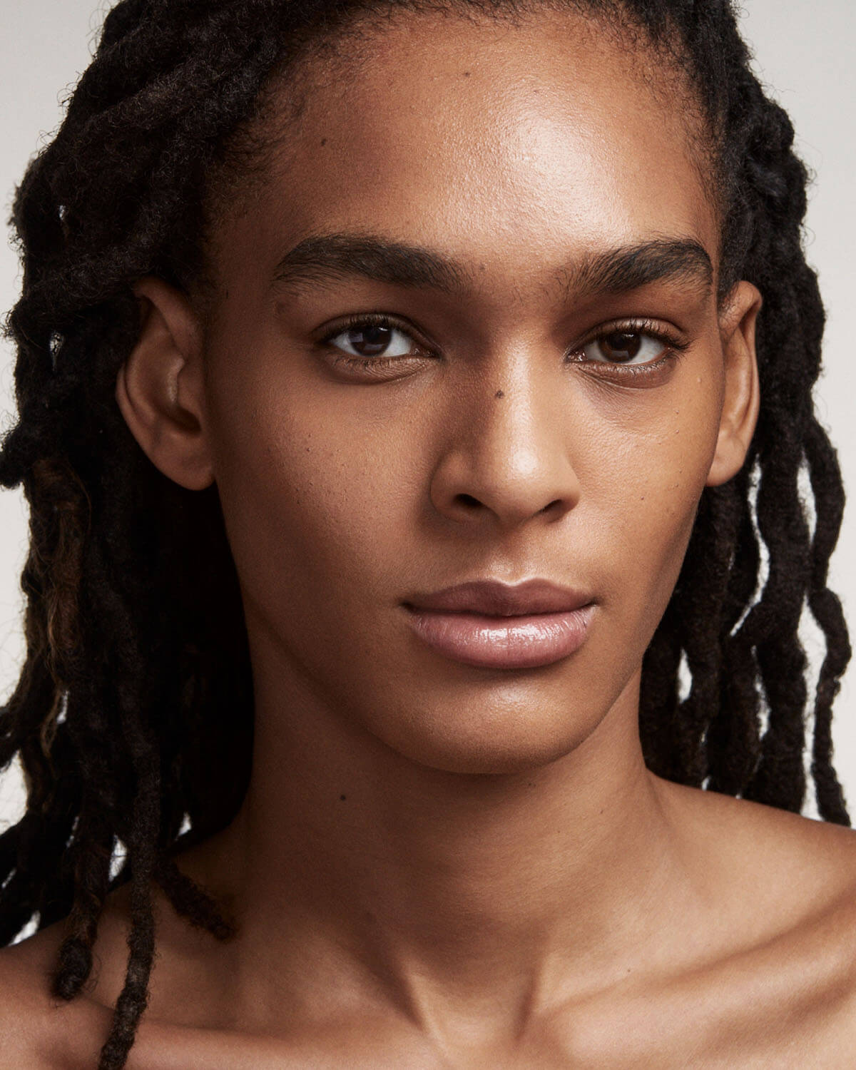 Eaze Drop Blurring Skin Tint — 16
