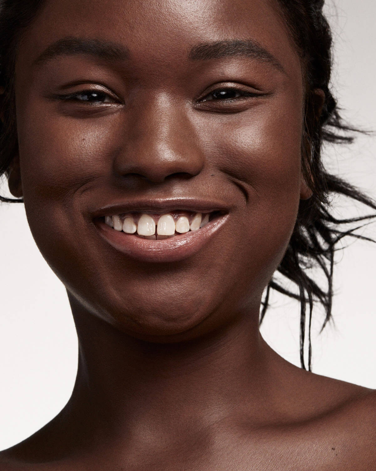 Eaze Drop Blurring Skin Tint — 21