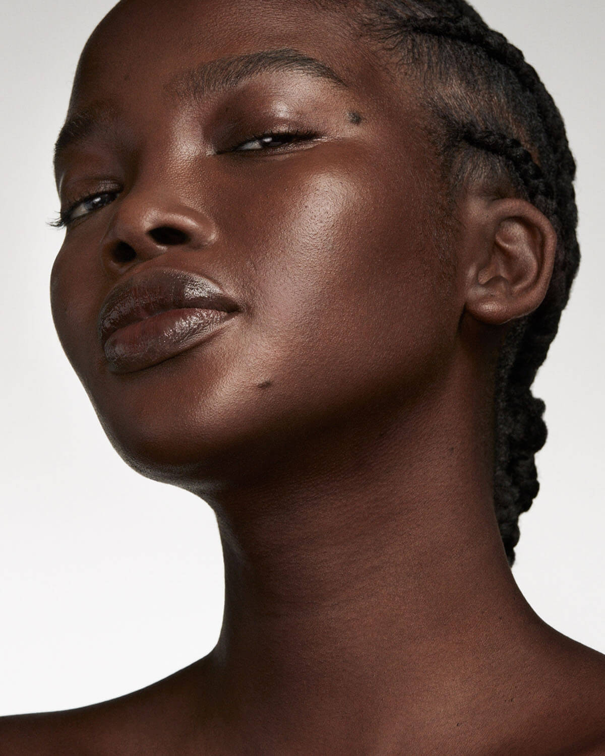 Eaze Drop Blurring Skin Tint — 23