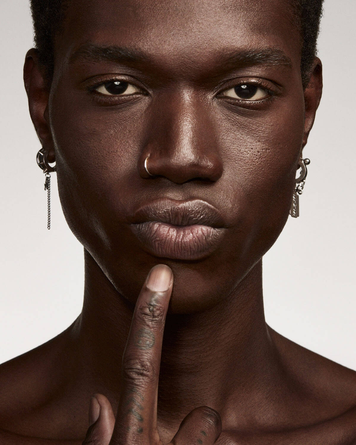 Eaze Drop Blurring Skin Tint — 24
