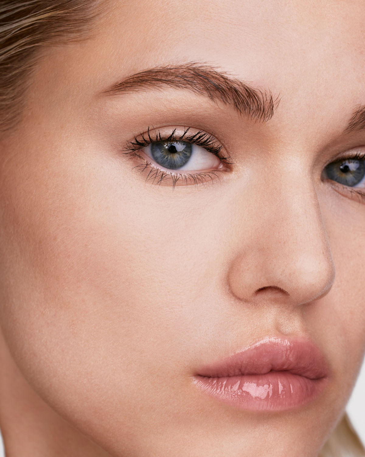 We're Even Hydrating Longwear Concealer — 110W