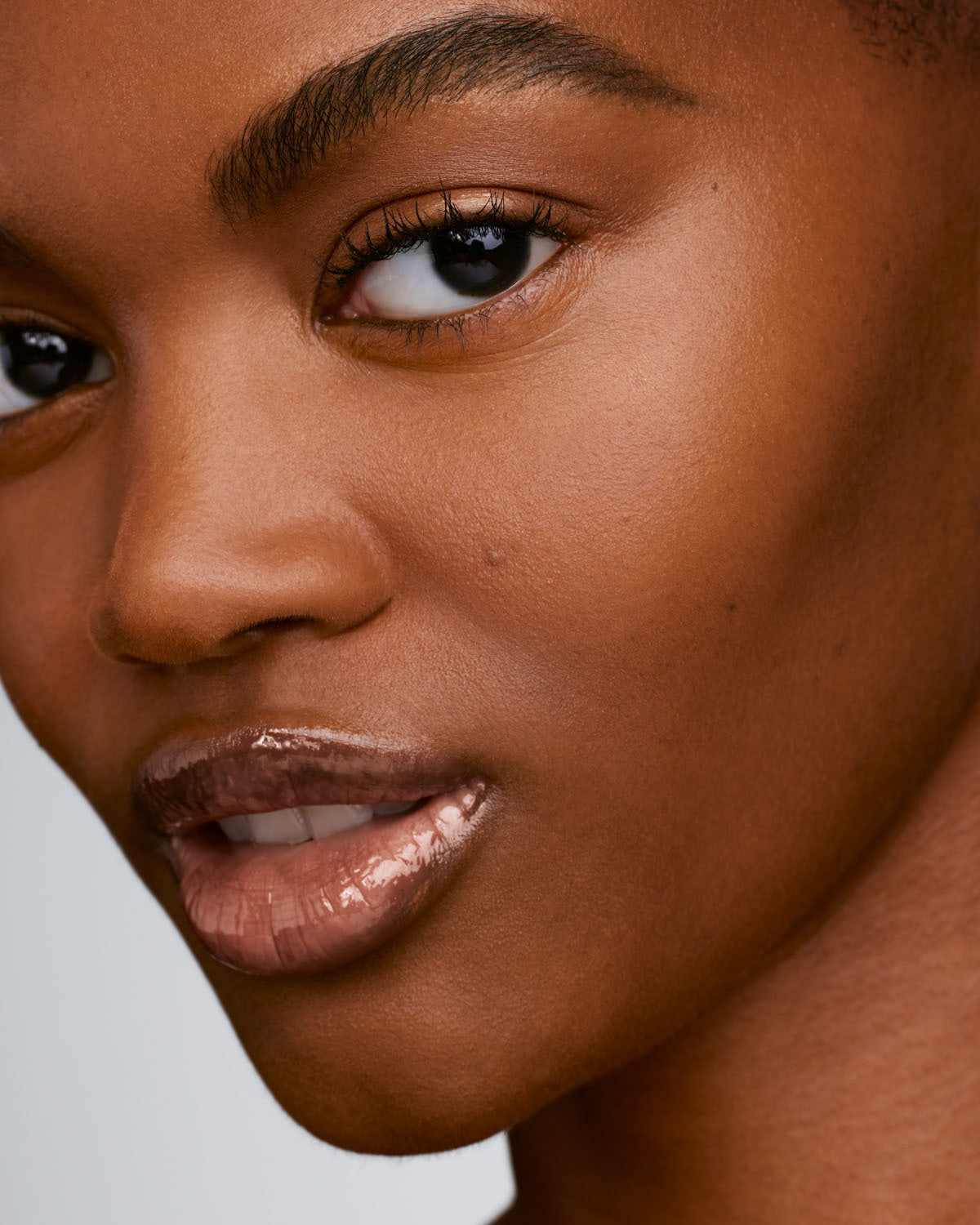 We're Even Hydrating Longwear Concealer — 425W