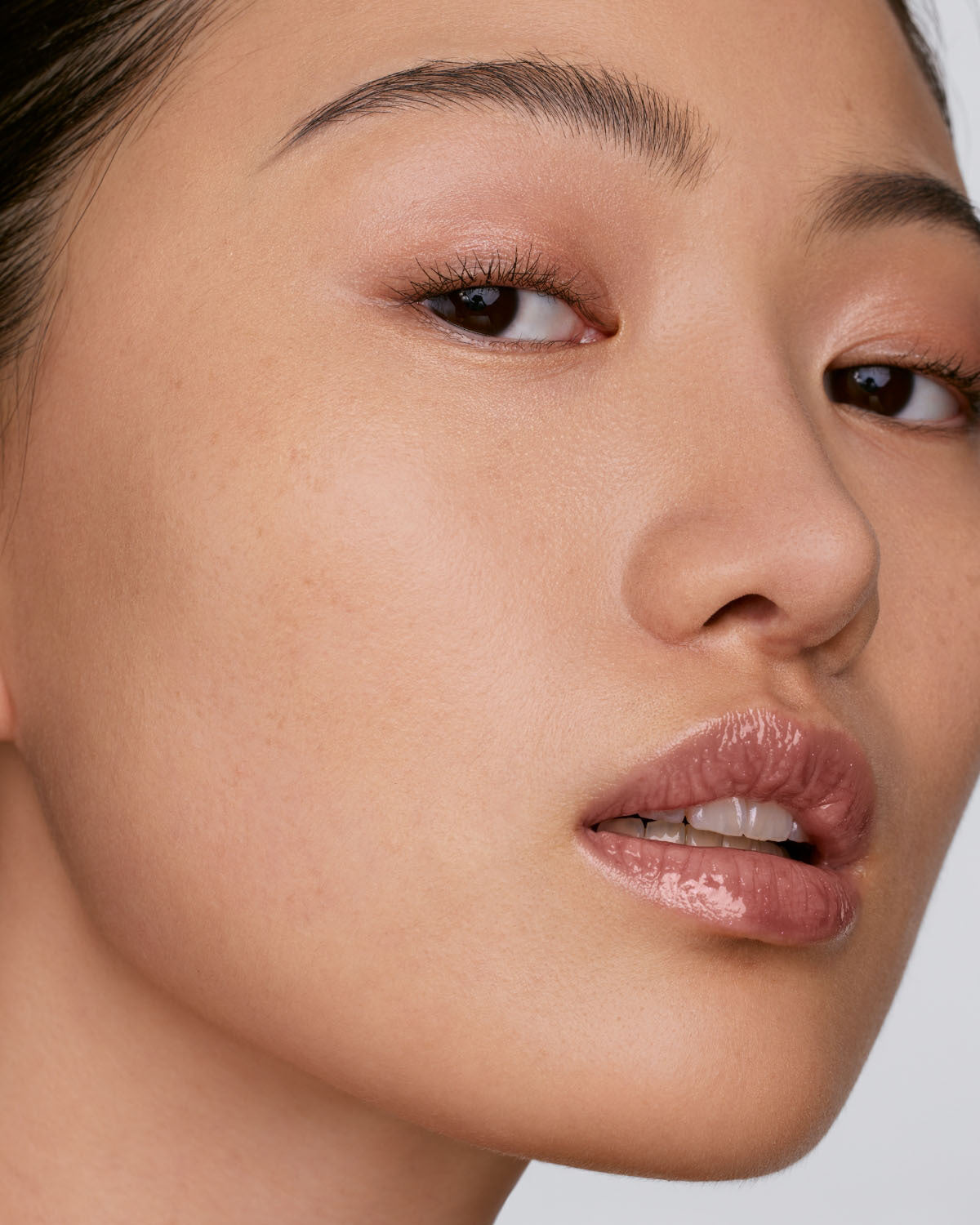 We're Even Hydrating Longwear Concealer — 160W