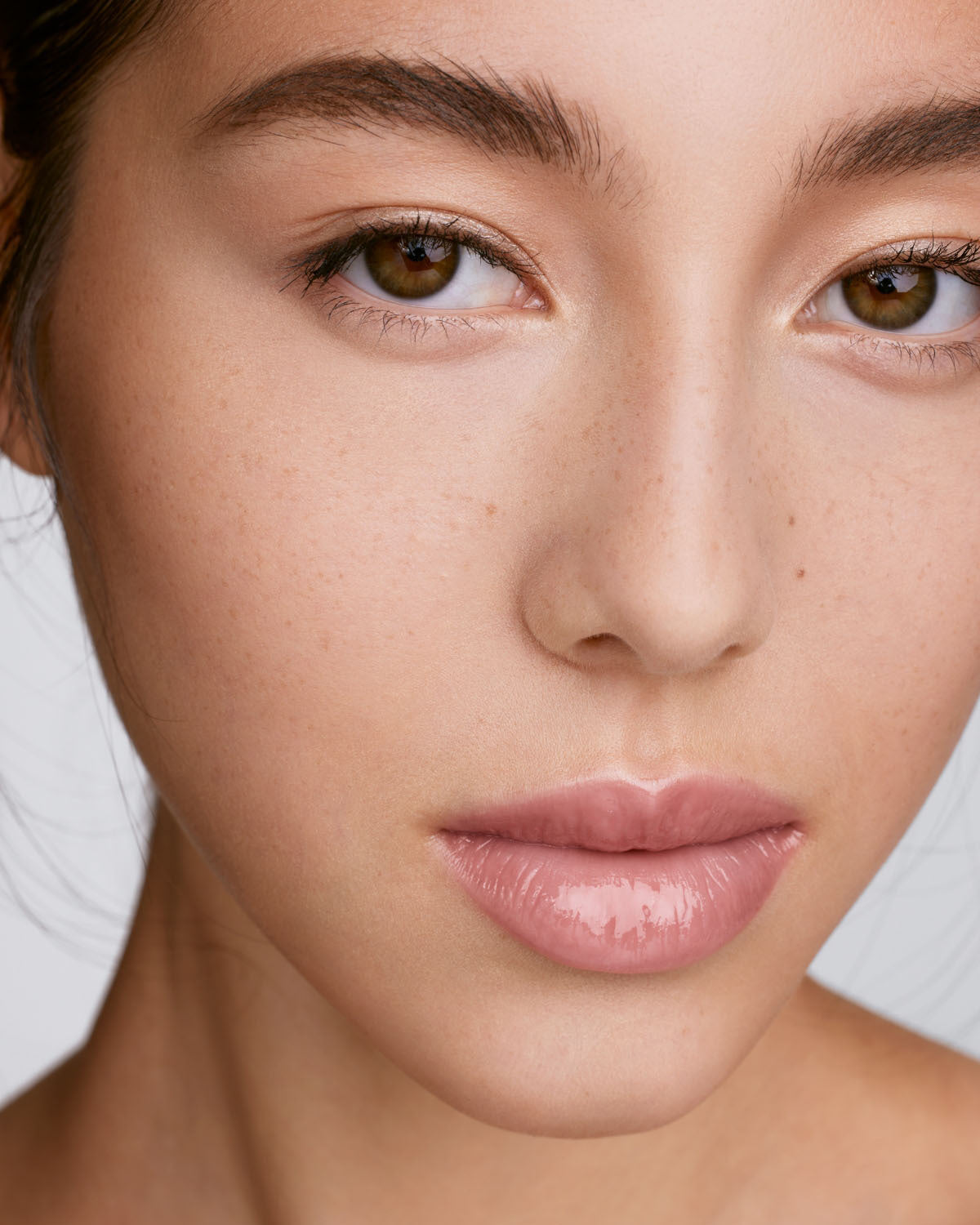 We're Even Hydrating Longwear Concealer — 140N