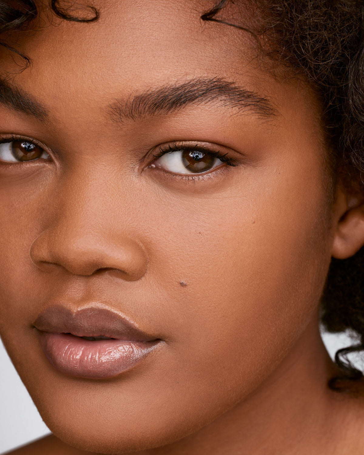 We're Even Hydrating Longwear Concealer — 360W