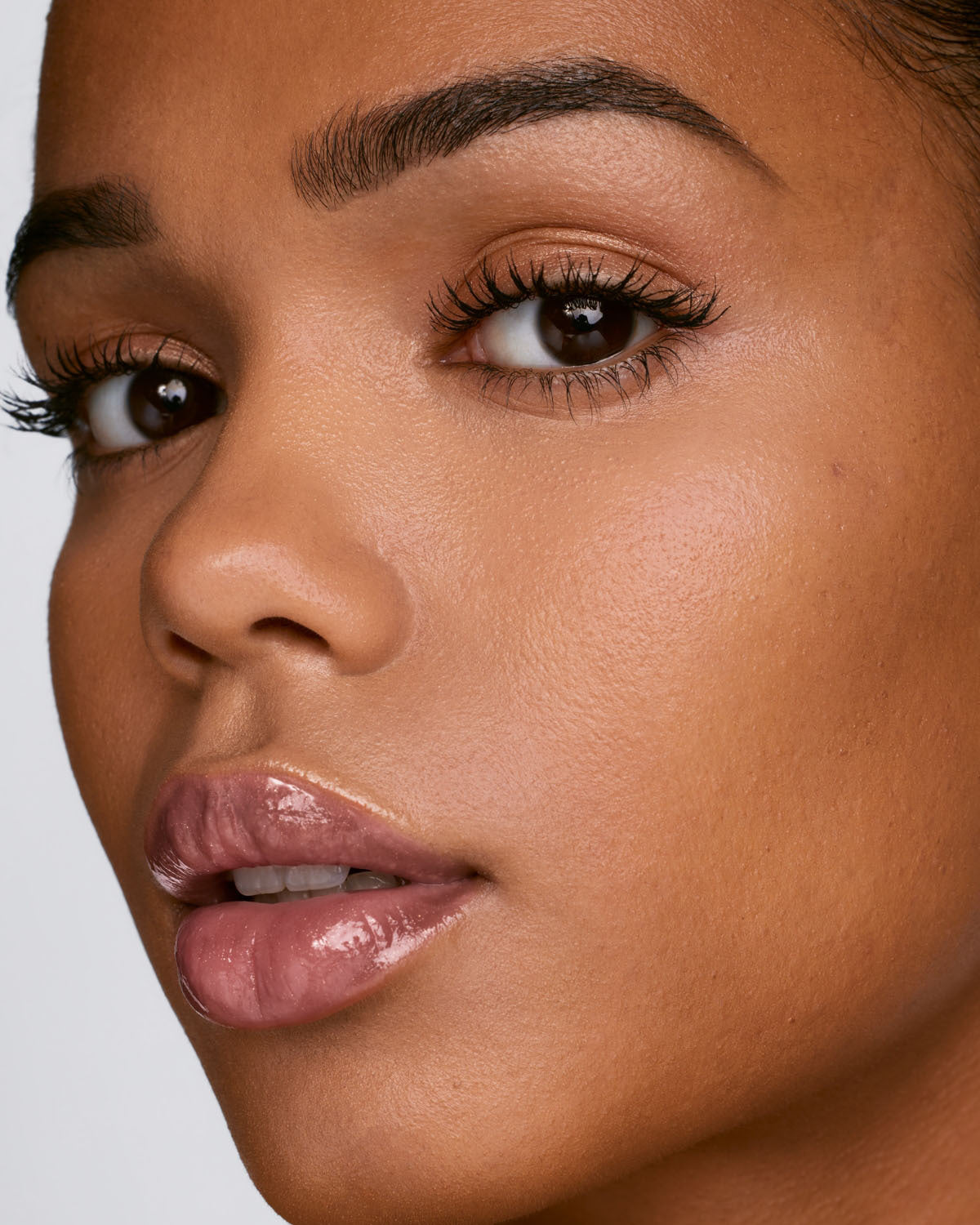 We're Even Hydrating Longwear Concealer — 300N