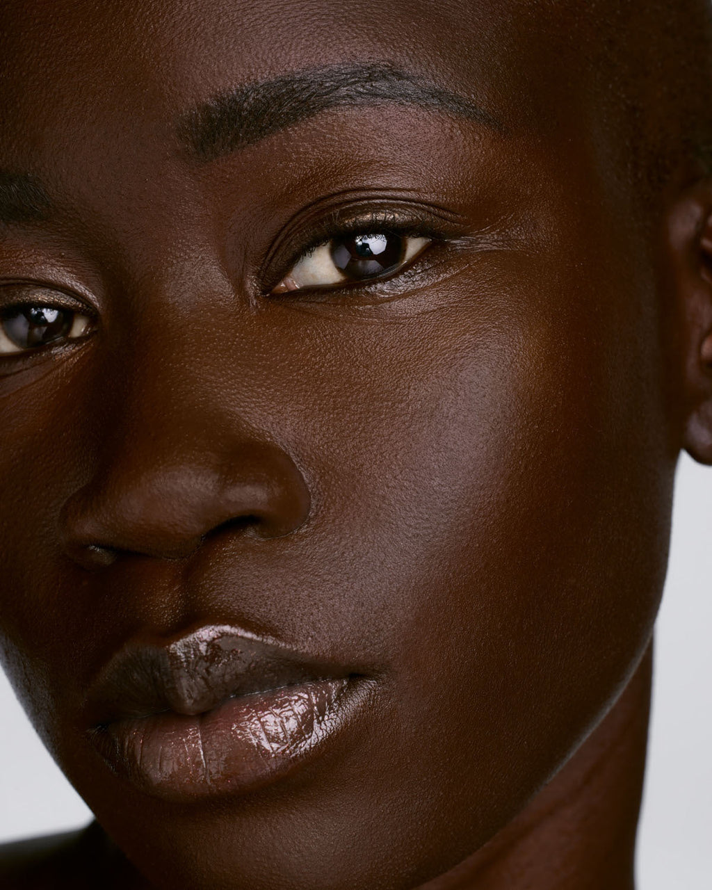 We're Even Hydrating Longwear Concealer — 498N