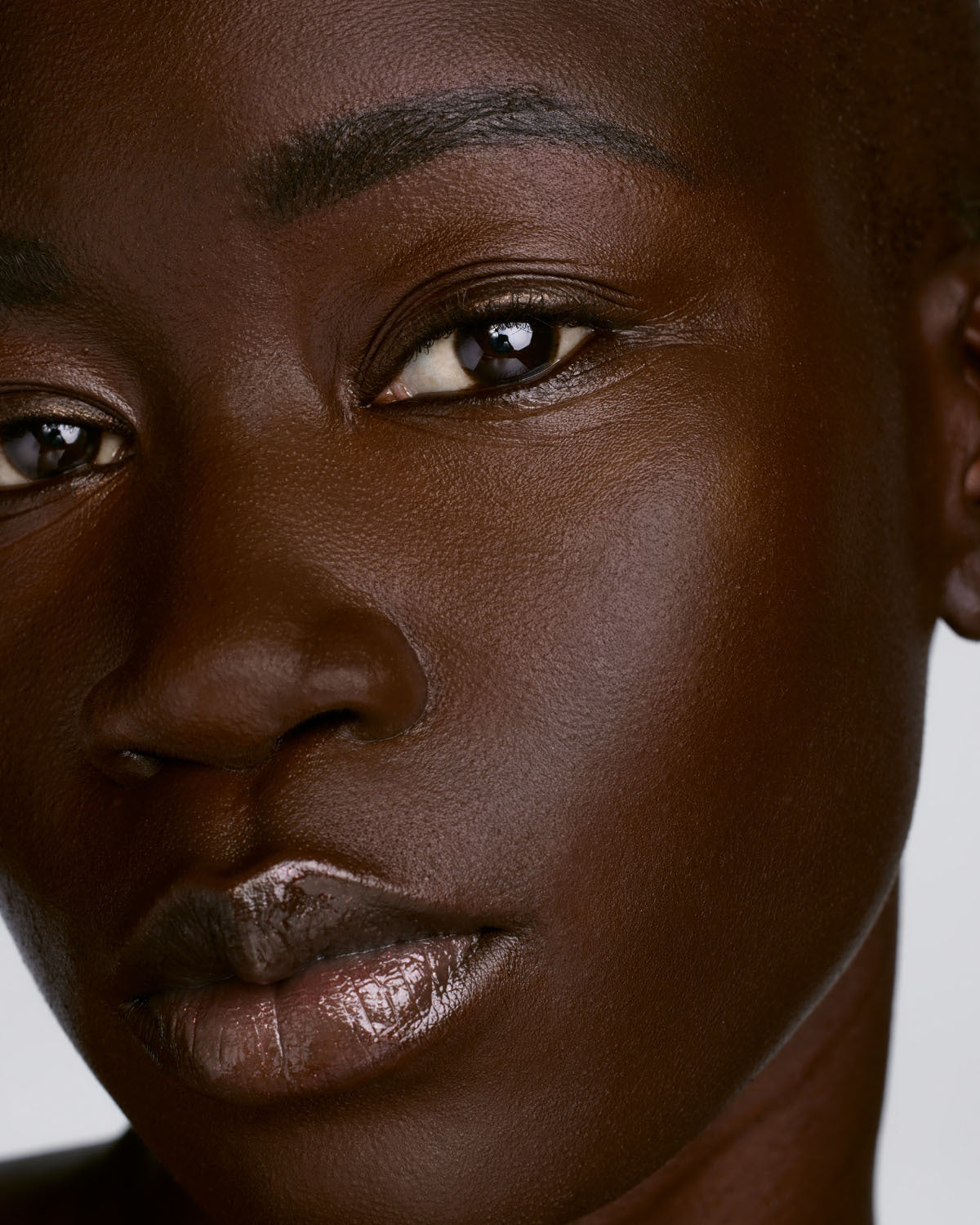 We're Even Hydrating Longwear Concealer — 498N