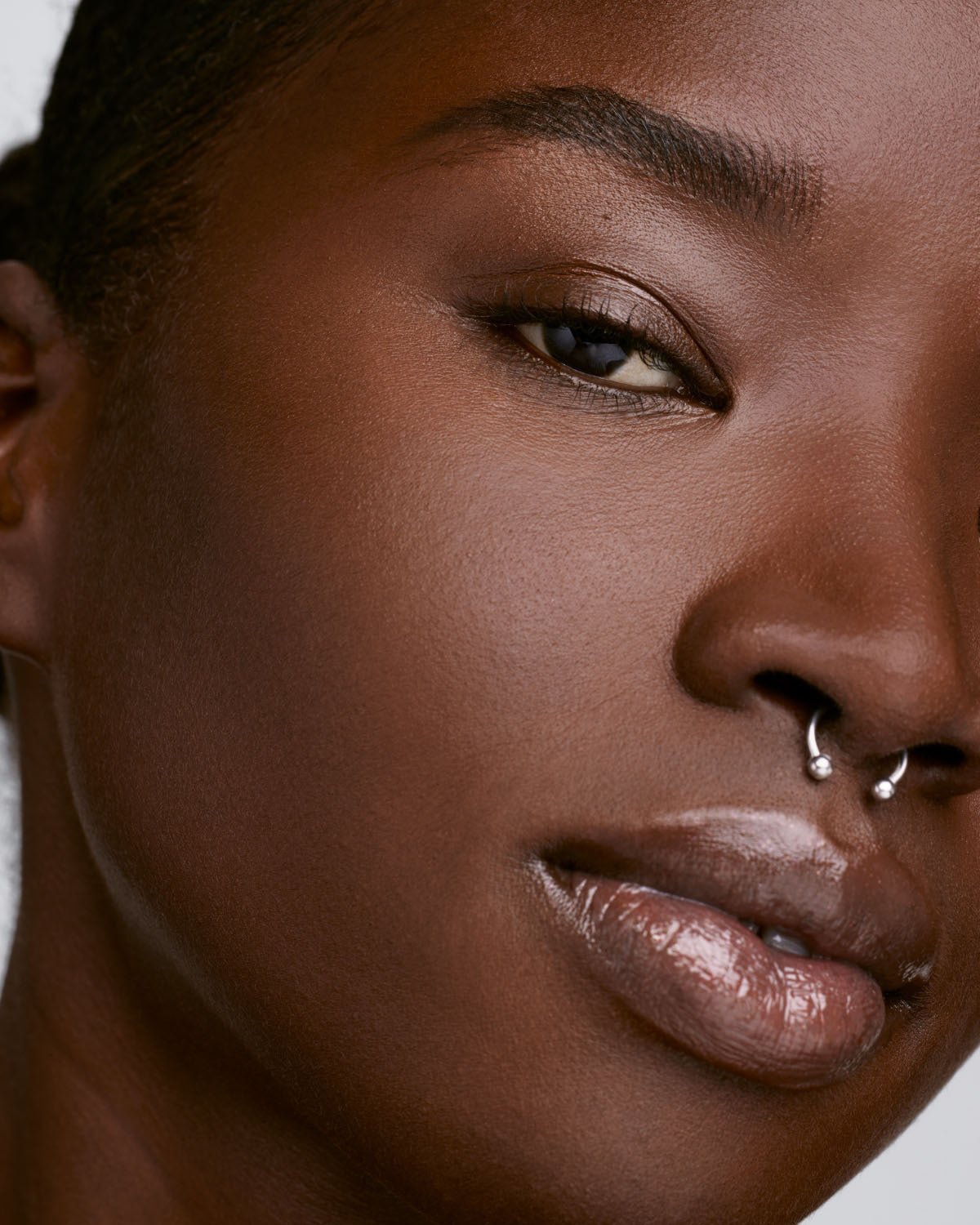 We're Even Hydrating Longwear Concealer — 490N