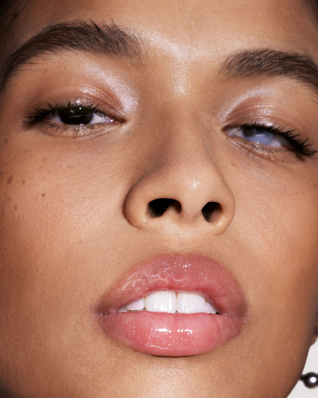 Gloss Bomb Universal Lip Luminizer — CLF Candy Soda