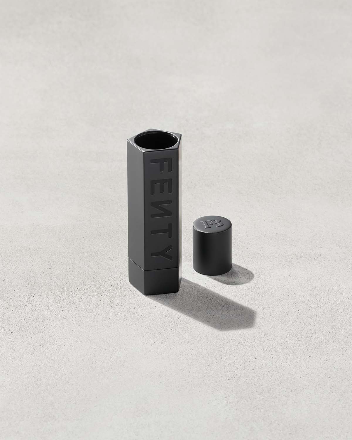 Fenty Icon The Case Semi-Matte Refillable Lipstick — Matte Black