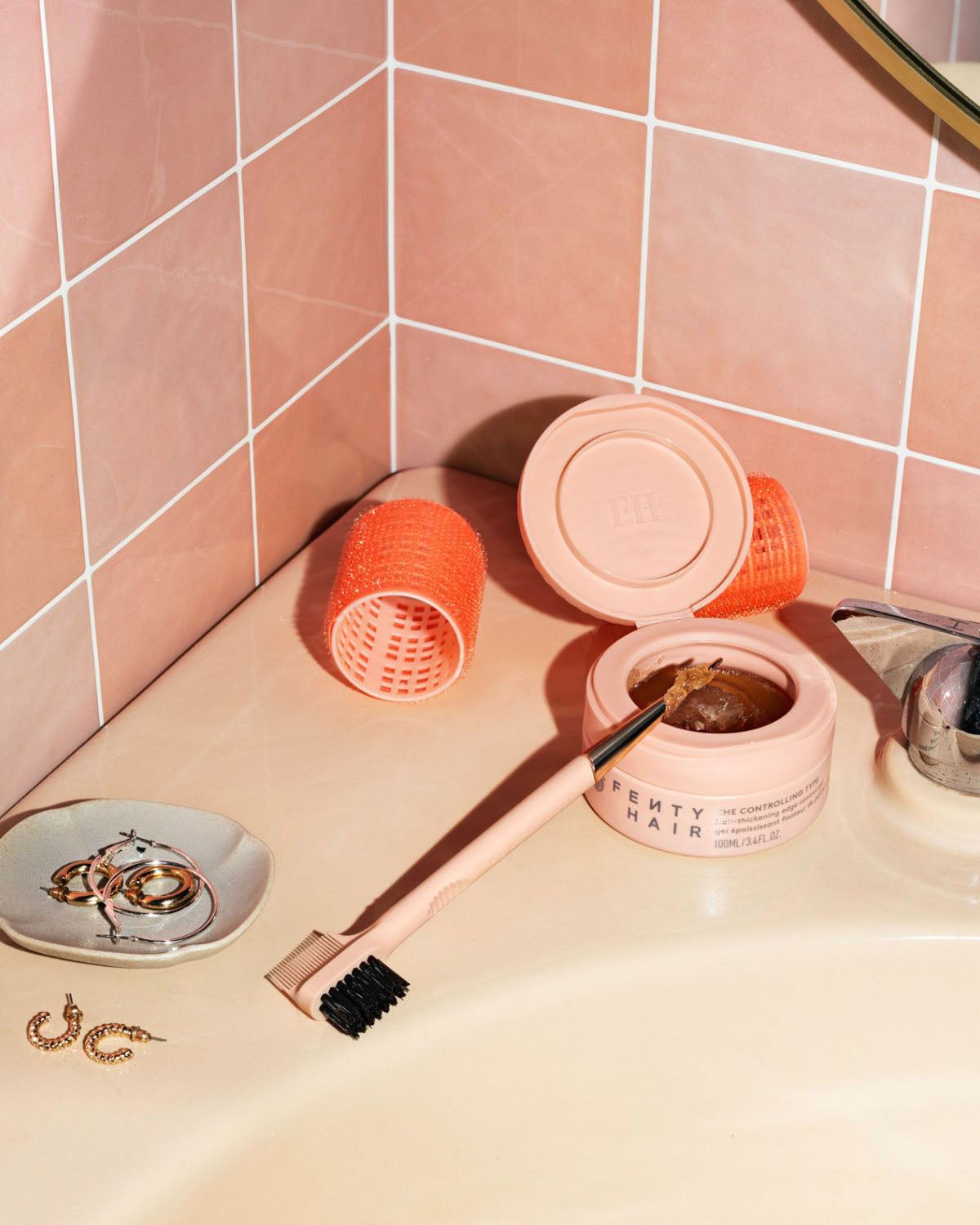 The Controlling Type Hair-Thickening Edge Control Gel + Styling Tool