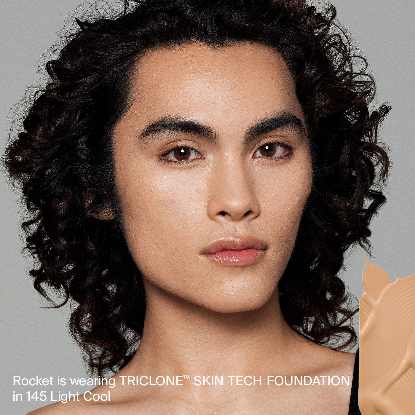 TRICLONE™ SKIN TECH MEDIUM COVERAGE FOUNDATION