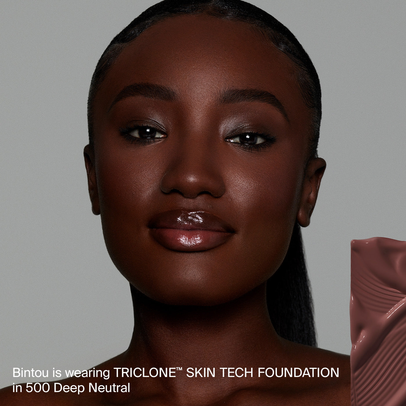TRICLONE™ SKIN TECH MEDIUM COVERAGE FOUNDATION