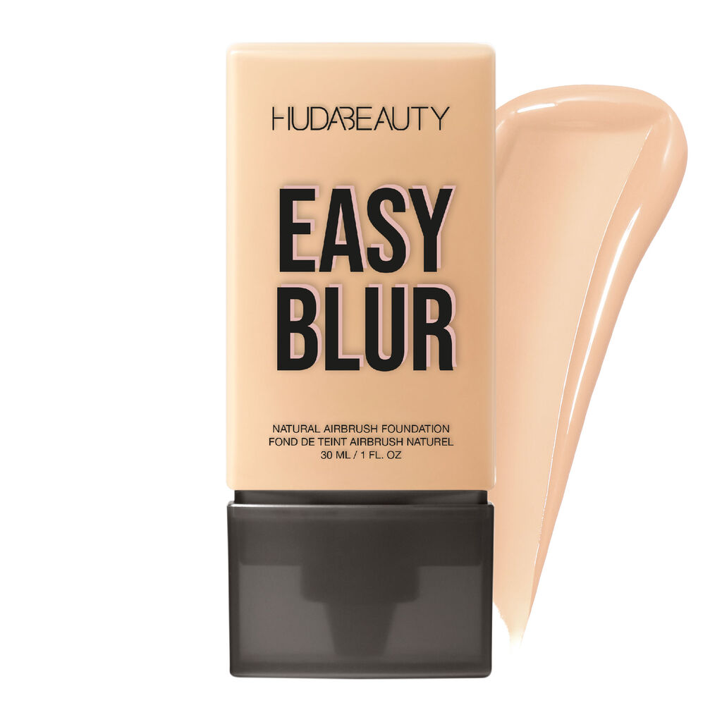 HUDA BEAUTY EASY BLUR NATURAL AIRBRUSH FOUNDATION WITH NIACINAMIDE (210 chai)