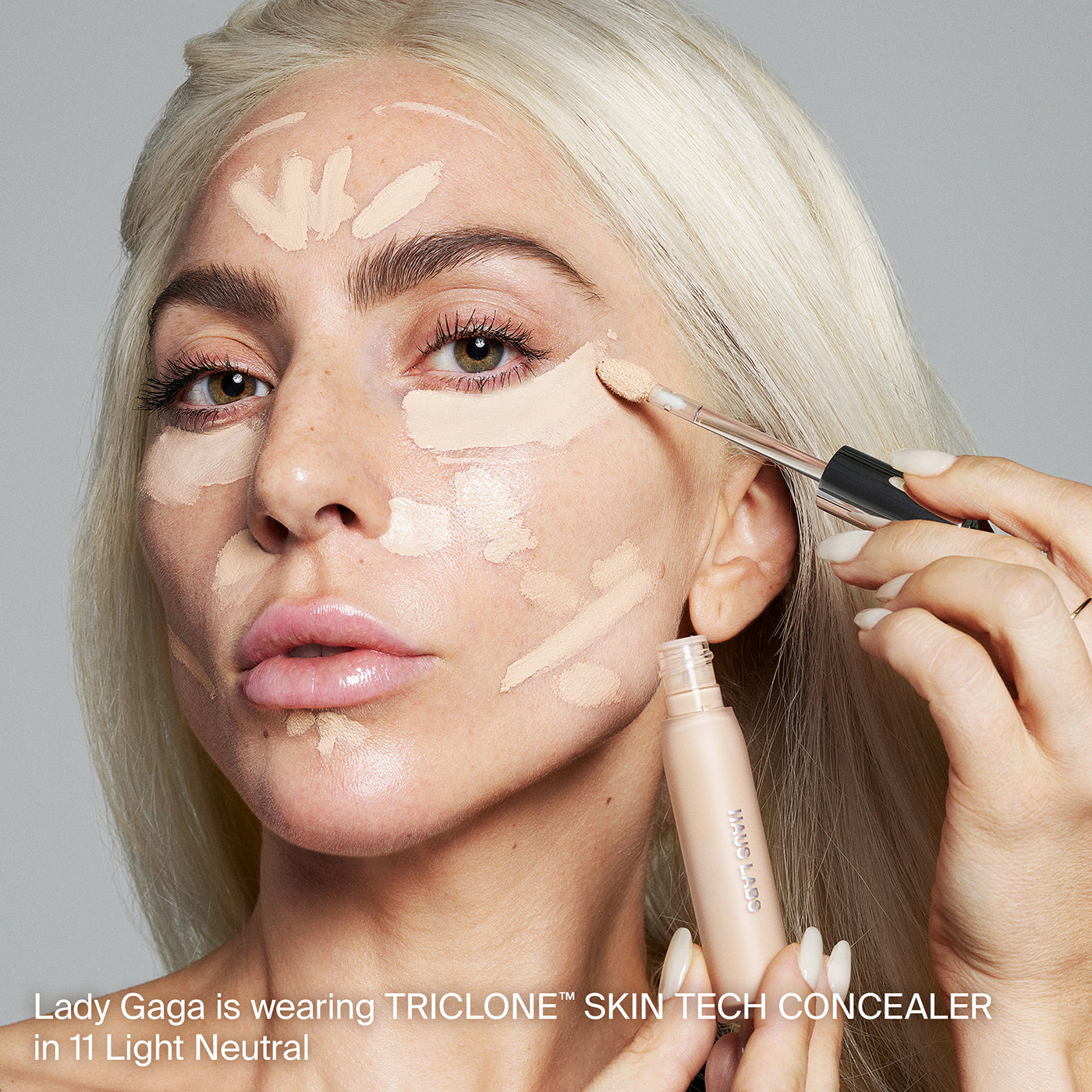 TRICLONE™ SKIN TECH CONCEALER
