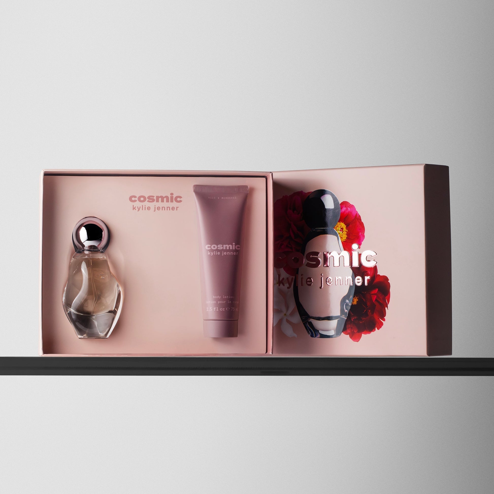 Coffret cadeau Cosmic Kylie Jenner 50 ml & Body Lotion