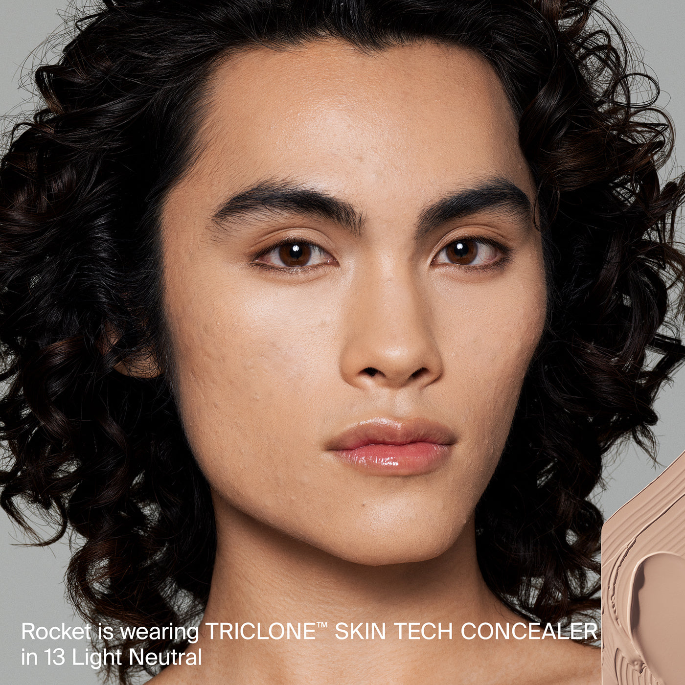 TRICLONE™ SKIN TECH CONCEALER