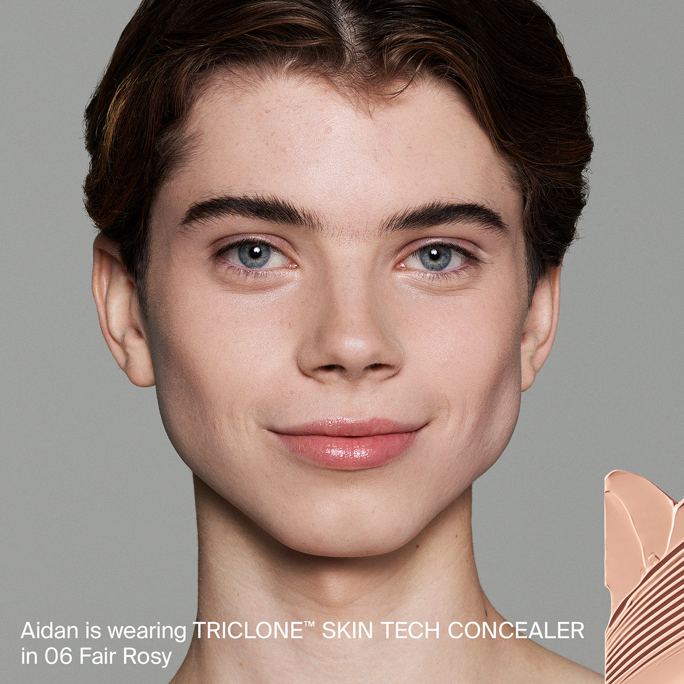 TRICLONE™ SKIN TECH CONCEALER