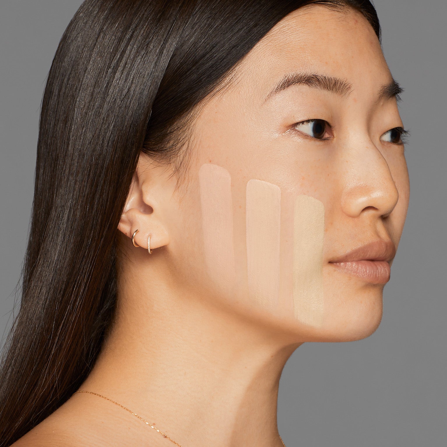 TRICLONE™ SKIN TECH FOUNDATION DISCOVERY SET