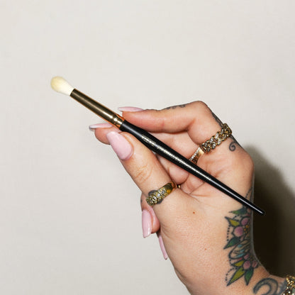 219 Small Eyeshadow Blender Brush