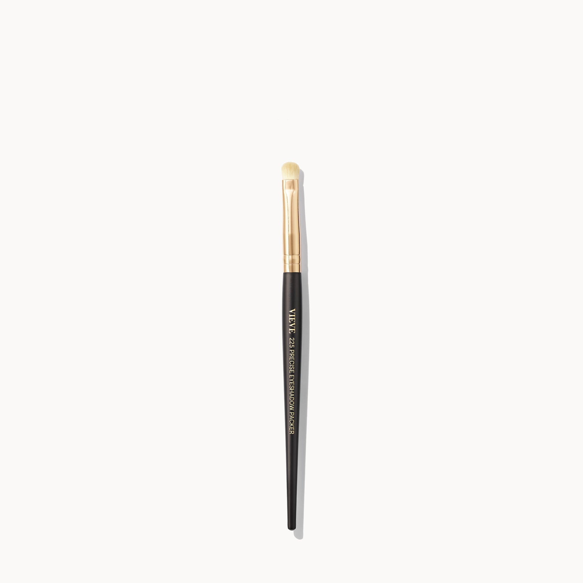 225 Precise Eyeshadow Packer Brush